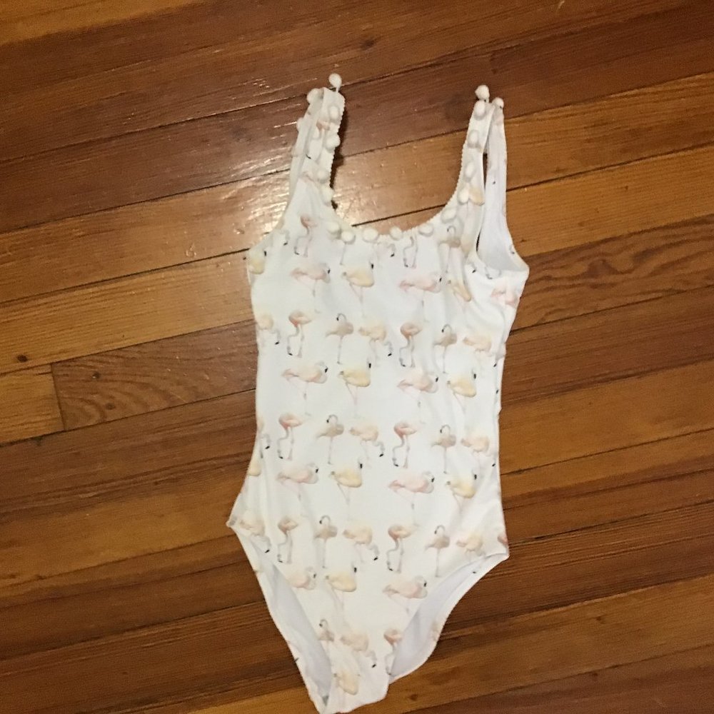 NWT STELLA COVE FLAMINGO ONE PIECE SWIMSUIT. 6 YR.